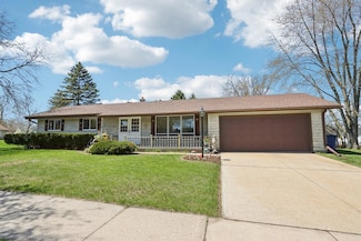 1445 17th Ave, Grafton, WI 53024