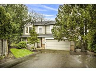 6407 SW Dover St, Portland, OR 97221