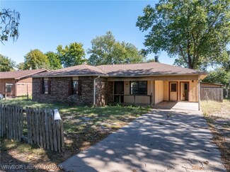 3204 N 27th St, Fort Smith, AR 72904