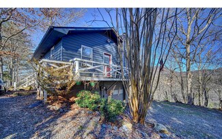 1017 Happy Hollow, Hiawassee, GA 30546
