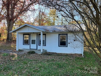 1668 Oakland Rd, Forest City, NC 28043