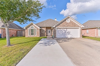 2906 31st Ave N, Texas City, TX 77590