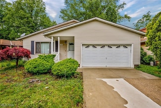 14943 Carol Dr, Maple Heights, OH 44137