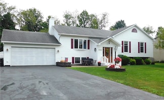 8309 Greenview Dr, Rome, NY 13440