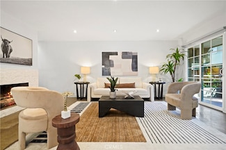 2364 Duane St Unit 7, Los Angeles, CA 90039