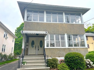 122 Lispenard Ave Unit 2, New Rochelle, NY 10801
