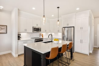 6561 Vista Valley, Deforest, WI 53598