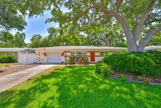1500 Robinson Dr N, Saint Petersburg, FL 33710