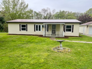 220 W Washington St, Veedersburg, IN 47987
