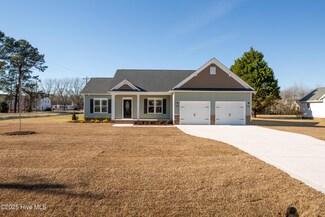 21 Cedar View Ln, Clinton, NC 28328