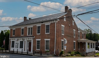 3498 Carlisle Rd, Gardners, PA 17324