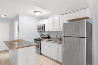1681 NW 70th Ave Unit 302, Plantation, FL 33313