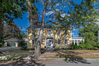 21 North St, Saco, ME 04072