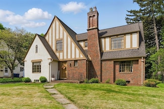 96 Craiwell Ave, West Springfield, MA 01089