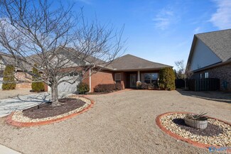 455 E Mossyleaf Dr SW, Huntsville, AL 35824