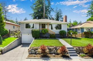 126 Summit Ave, Fircrest, WA 98466