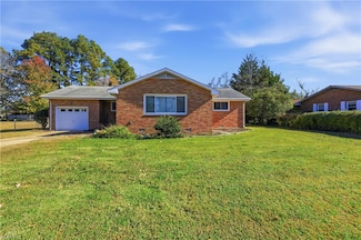 921 Magruder Rd, Smithfield, VA 23430