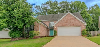 2109 Stoney Creek Dr, Little Rock, AR 72211