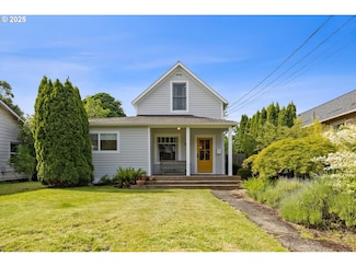 852 NE Emerson St, Portland, OR 97211