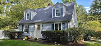 319 Taunton St, Wrentham, MA 02093