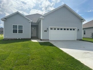452 Turkey Run Dr, Bowling Green, KY 42101