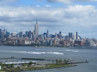 1 2nd St Unit 1808, Jersey City, NJ 07302