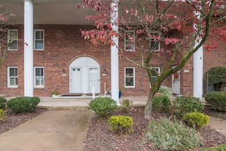 6 Castle Hill Rd Unit E, Agawam, MA 01001