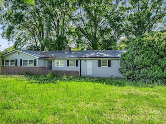 1314 Ellenboro Henrietta Rd, Ellenboro, NC 28040