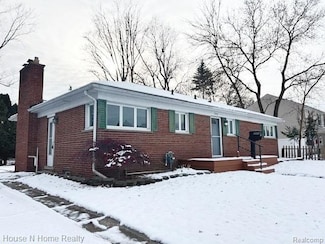 2500 E Hudson Ave, Royal Oak, MI 48067