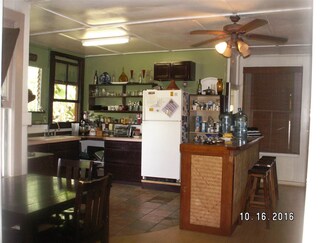335 Baldwin Ave, Paia, HI 96779