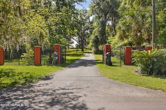 2703 Holly Point Rd E, Orange Park, FL 32073