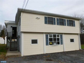 664 Constitution Ave, Pottstown, PA 19464