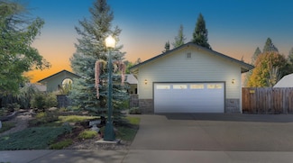 2642 SW Allen Creek Rd, Grants Pass, OR 97527