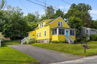 52 Kalmar St, Worcester, MA 01606