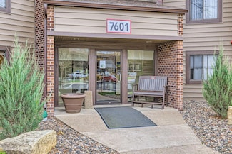 7601 W 101st St Unit 117, Bloomington, MN 55438