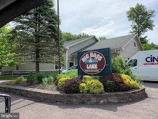 287 Packanack Dr, Big Bass Lake, PA 18424