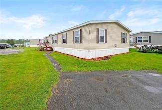 5001 Acton Ln, Liverpool, NY 13090