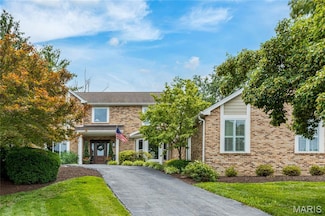 624 Aspen Ridge Ct, Chesterfield, MO 63017