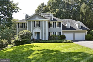 8104 Split Oak Dr, Bethesda, MD 20817