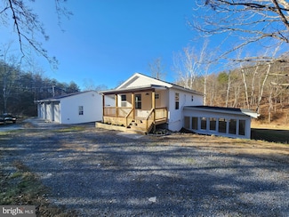 221 Heavenly Ln, Capon Bridge, WV 26711
