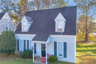 911 Madden Bridge Rd, Central, SC 29630