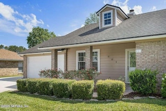 601 Robert Livingston St, Orange Park, FL 32073