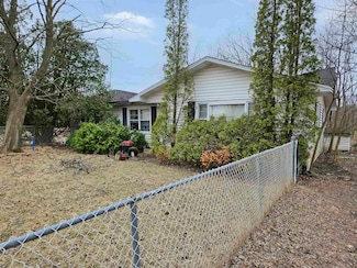 115 S Church St, Endeavor, WI 53930
