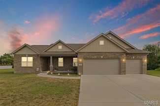 261 Emerald Way W, Granite City, IL 62040