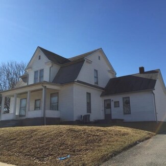 504 N 1st St, Owensville, IN 47665