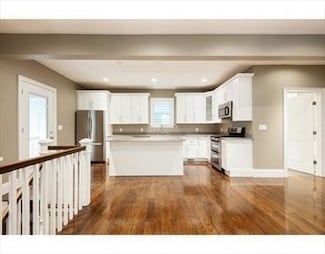 686 E 8th St Unit 1, Boston, MA 02127
