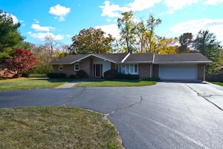 2707 Spring Creek Rd, Rockford, IL 61107