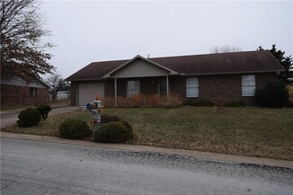 1439 Timberline Ave, Decatur, AR 72722