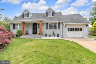 6 Sandy Ln, Trenton, NJ 08610
