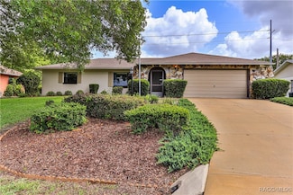 135 W Sugarberry Ln, Beverly Hills, FL 34465